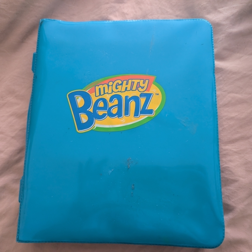 Mighty Beanz Collection In Case - Picture 2 of 7